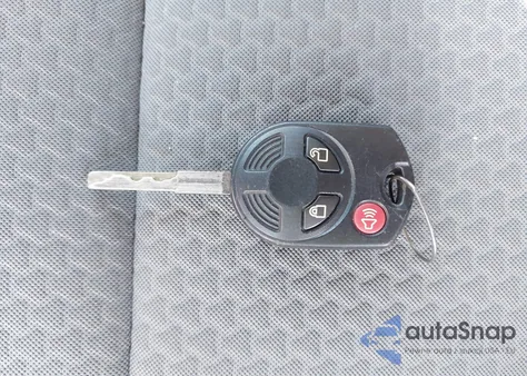 2017 Ford Escape Se из США, поврежденный, VIN 1FMCU9GD0HUD05657